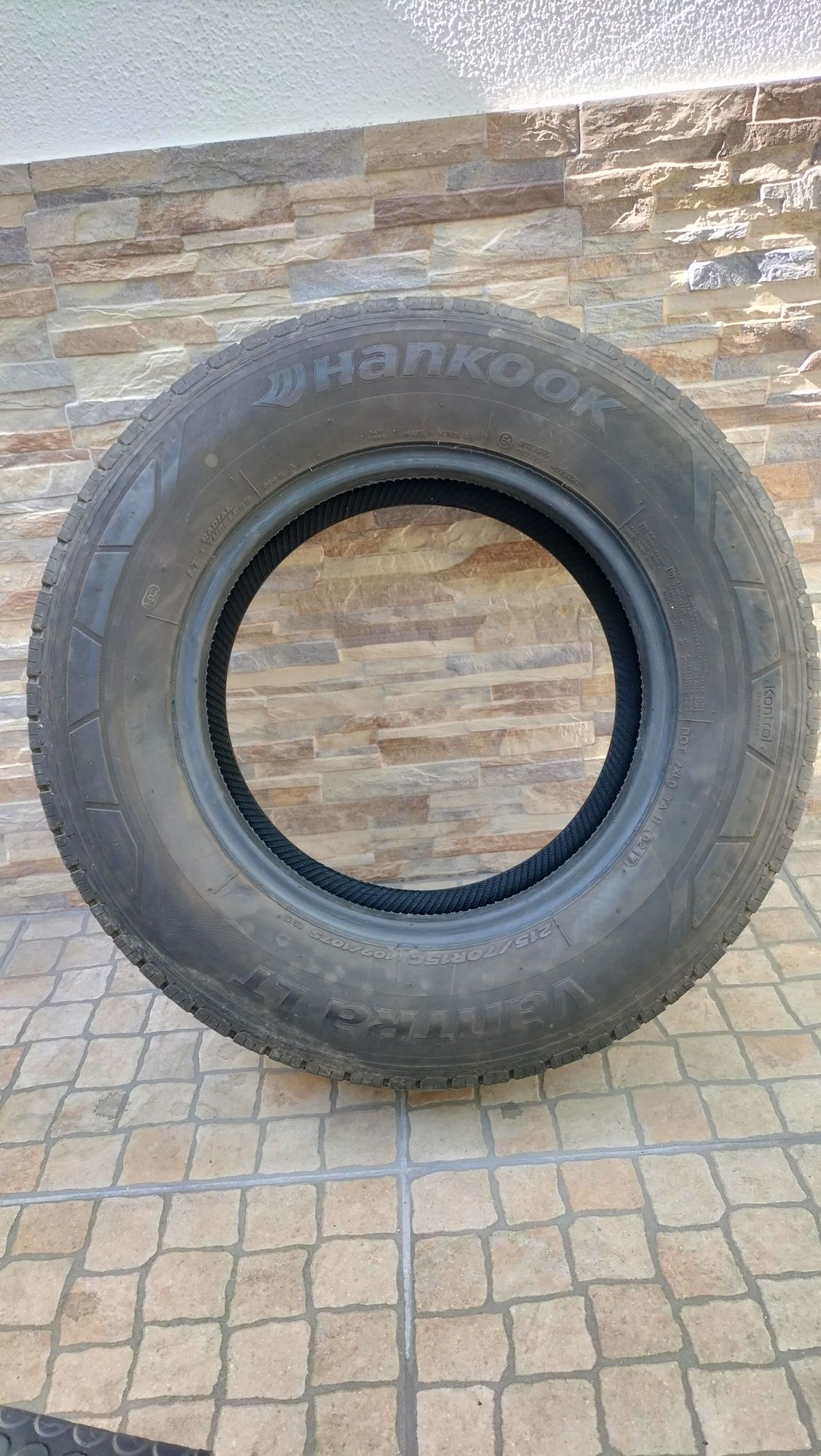 Pneu Hankook Vantra LT 215/70 R15C