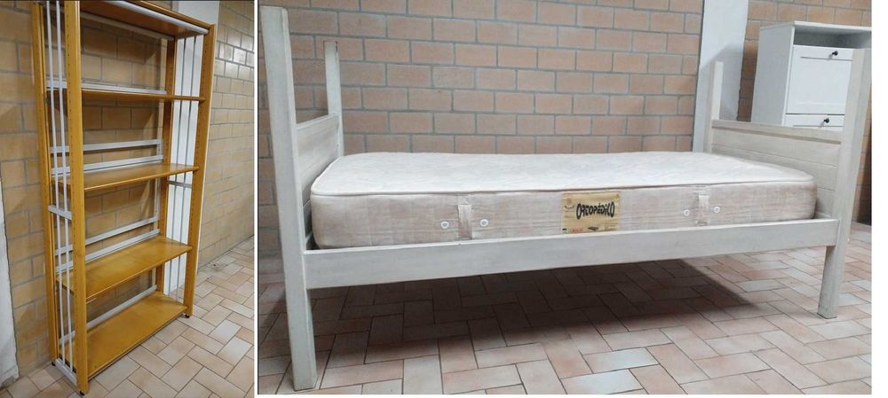 Estante em madeira. Cama individual.