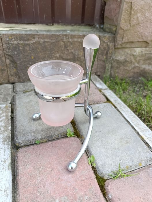 Підставка у ванну на зубні щітки металева