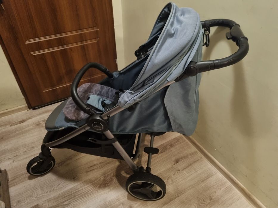 Spacerówka baby design wave 2022