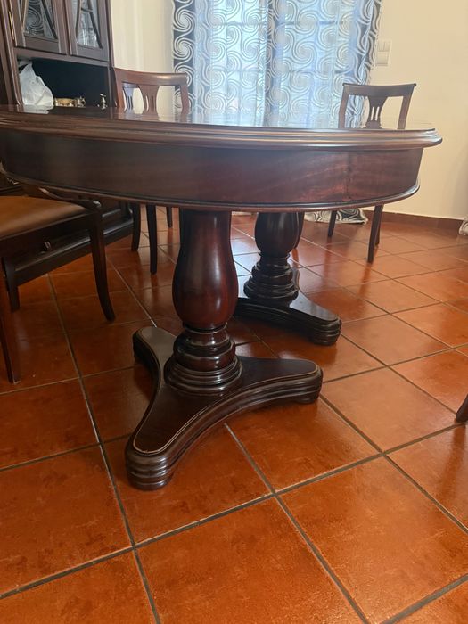 Conjunto de Sala em Madeira Mogno