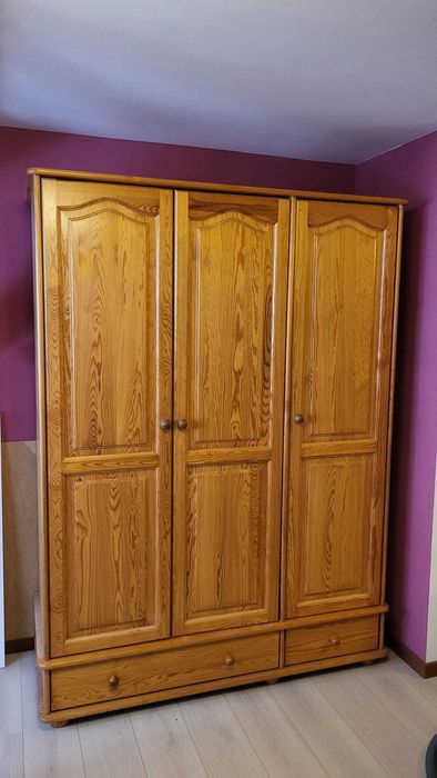 Szafa sosnowa 3-drzwiowa - solidna, stan bardzo dobry