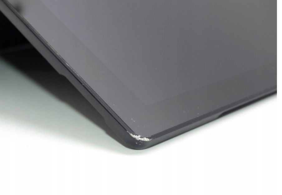 Microsoft Surface Pro 7 – i5 / 8GB RAM / 256GB SSD –