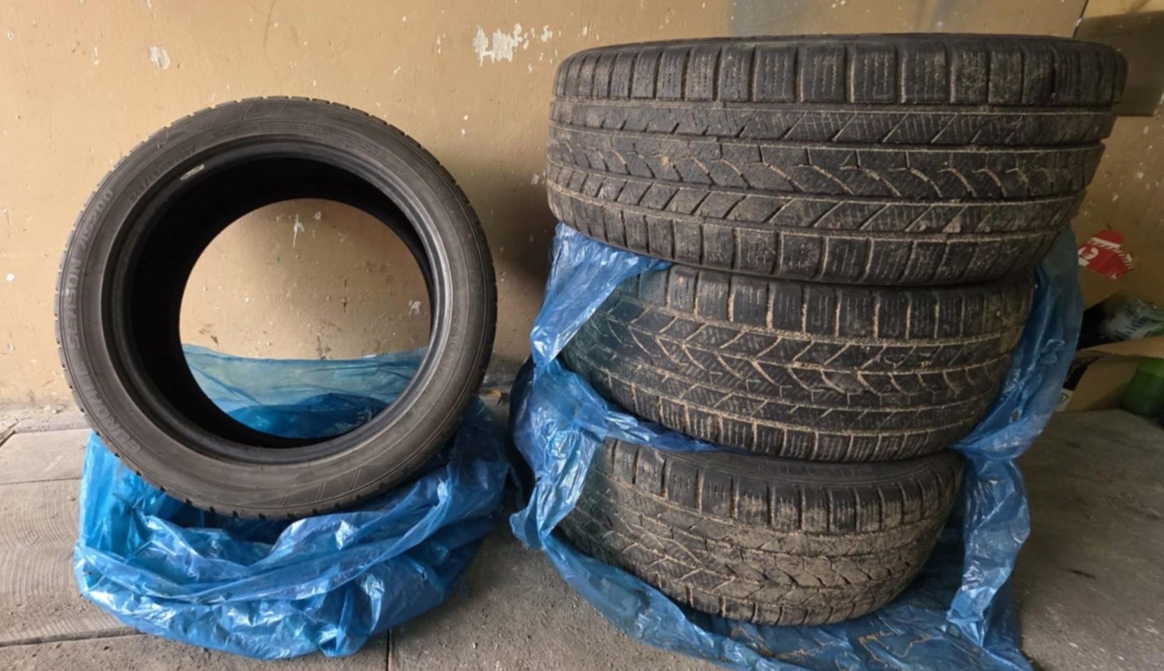 Opony wielosezonowe 245/45 R18