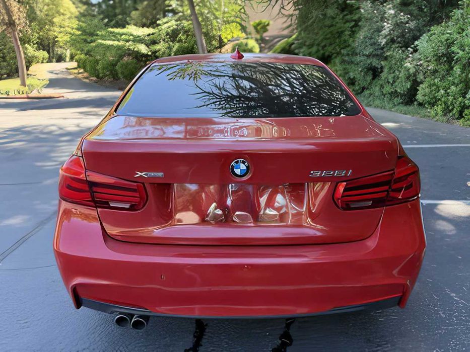 BMW 3 Series      2016