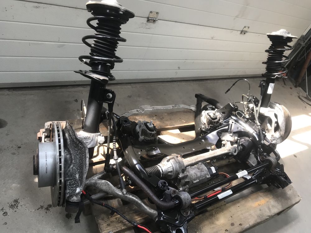 Kompletne zawieszenie  BMW F30 F32 F36 f20 f21 wózek magiel przednie