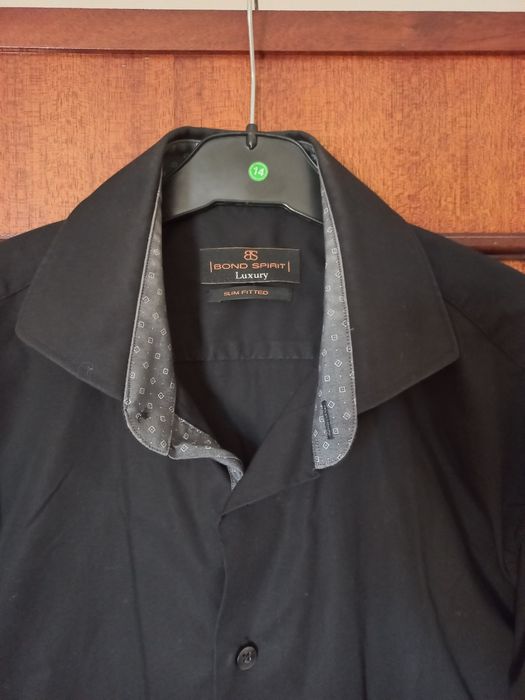 Camisa Bond Spirit tamanho L slim fit