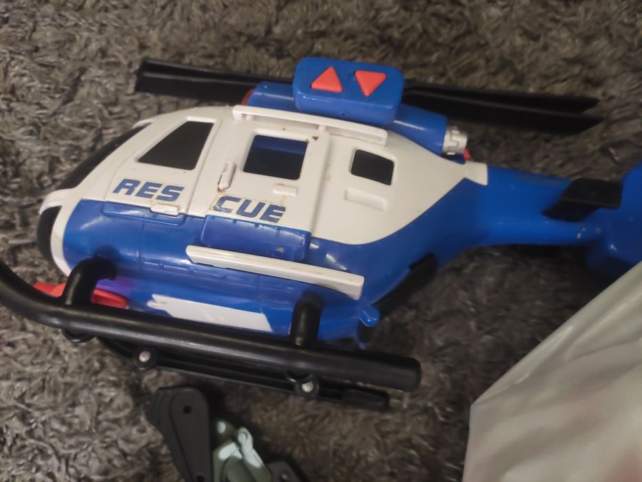 Zestaw zabawek dla chłopca