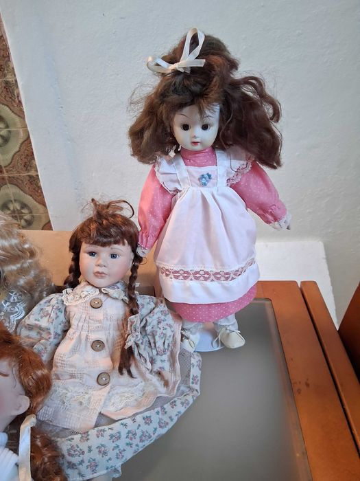 Bonecas de porcelana