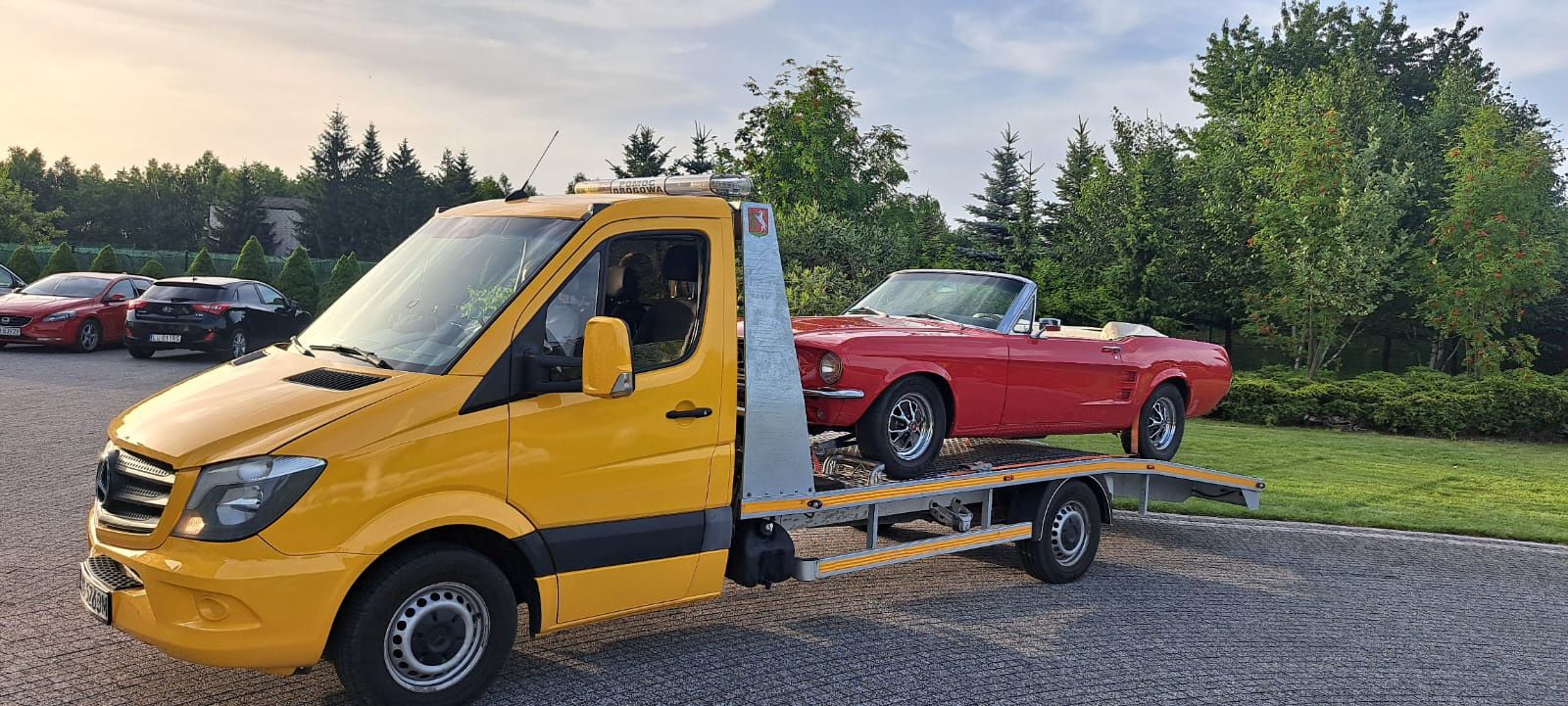 Pomoc Drogowa Lublin auto Holowanie auto laweta laweta holowanielublin