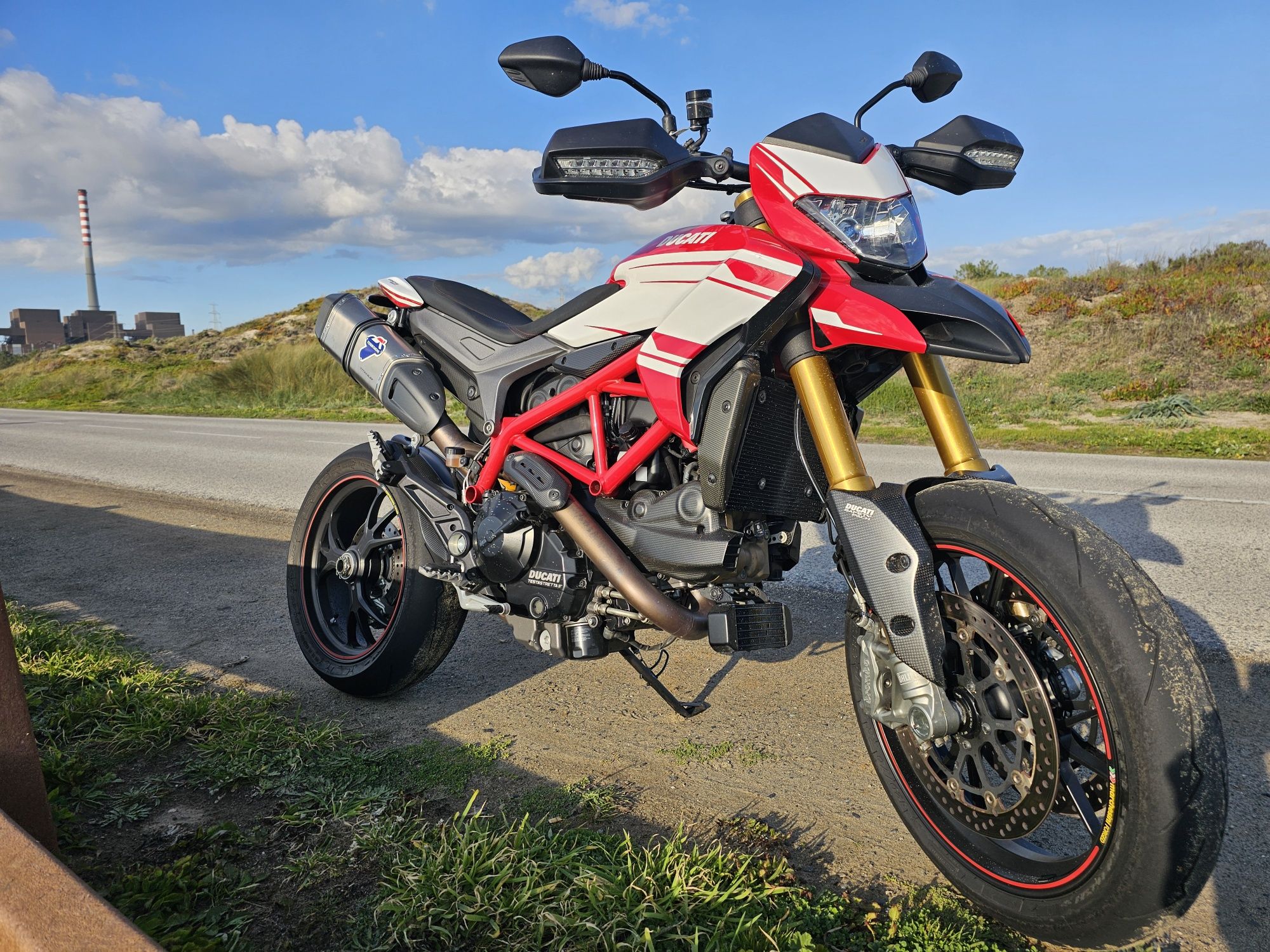 Ducati Hypermotard 939 SP - Irrepreensível