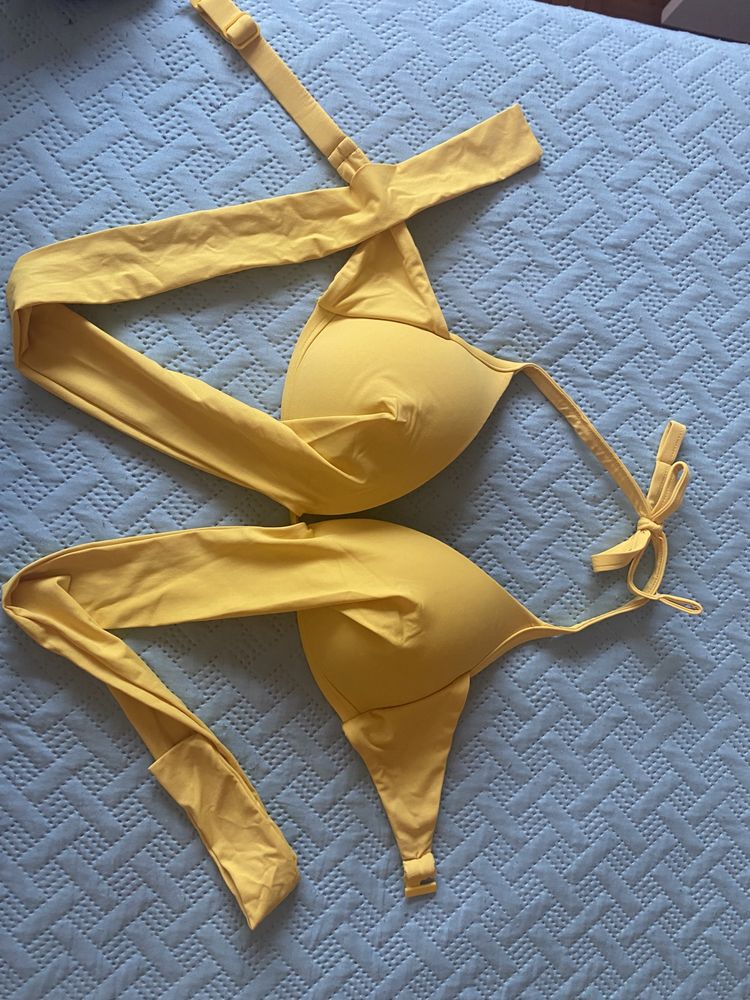 Biquini amarelo calzedonia