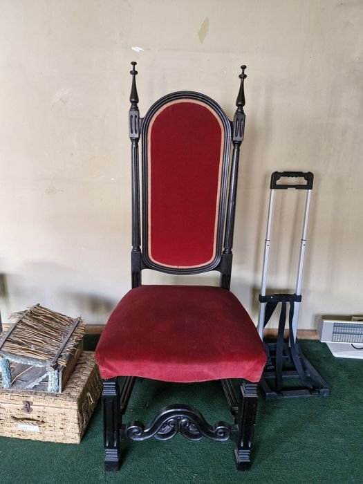 Cadeirão de espaldar alto