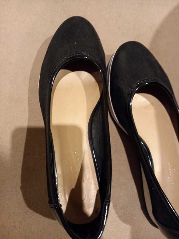 Półbuty Damskie Niskie Clara Barson 36 Czarno Białe