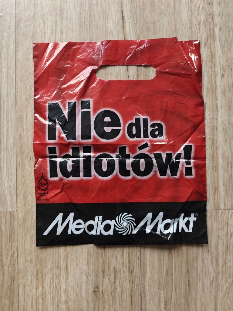 Reklamówka Mediamarkt "nie dla idiotów"