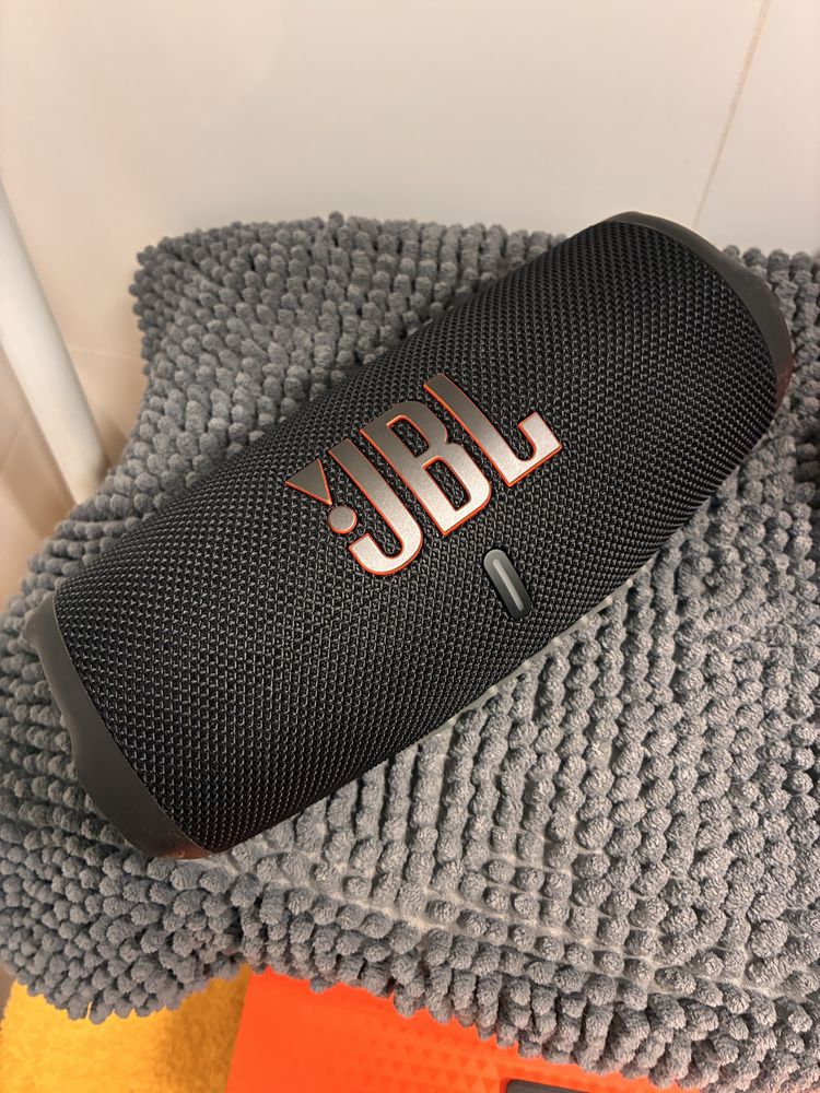 Jbl Czarge 5 Nowy