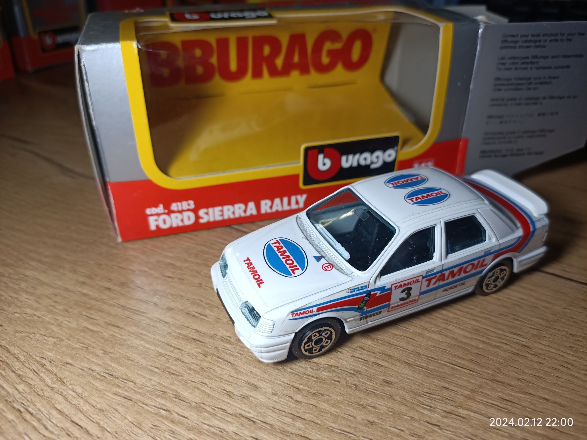 Ford Sierra rally Bburago 1/43 biały