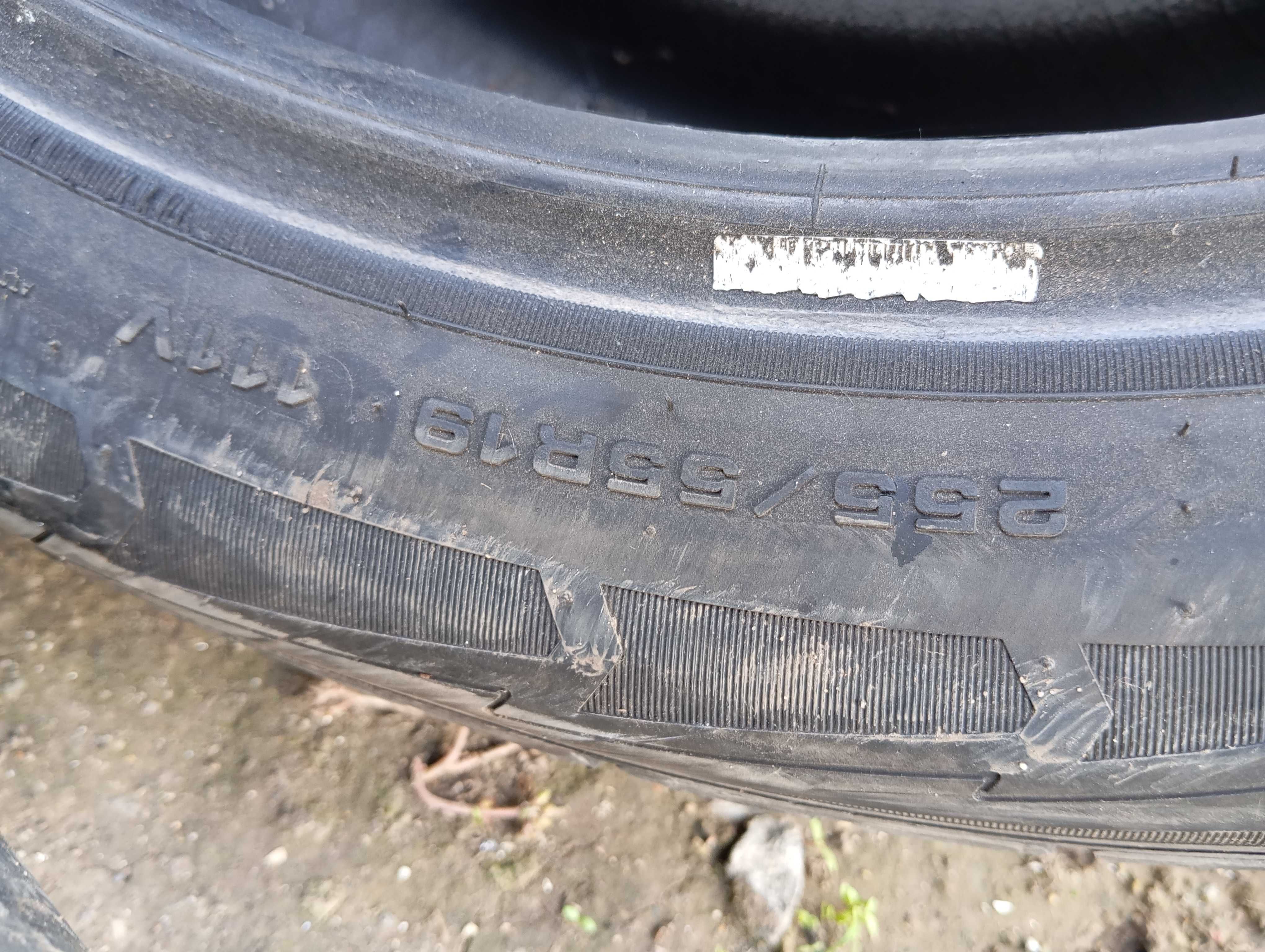 Гума GOODYEAR 255/55/r19 SUV