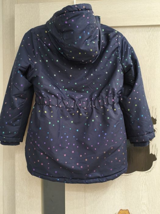 Куртка для дівчинки  осіння 128 см