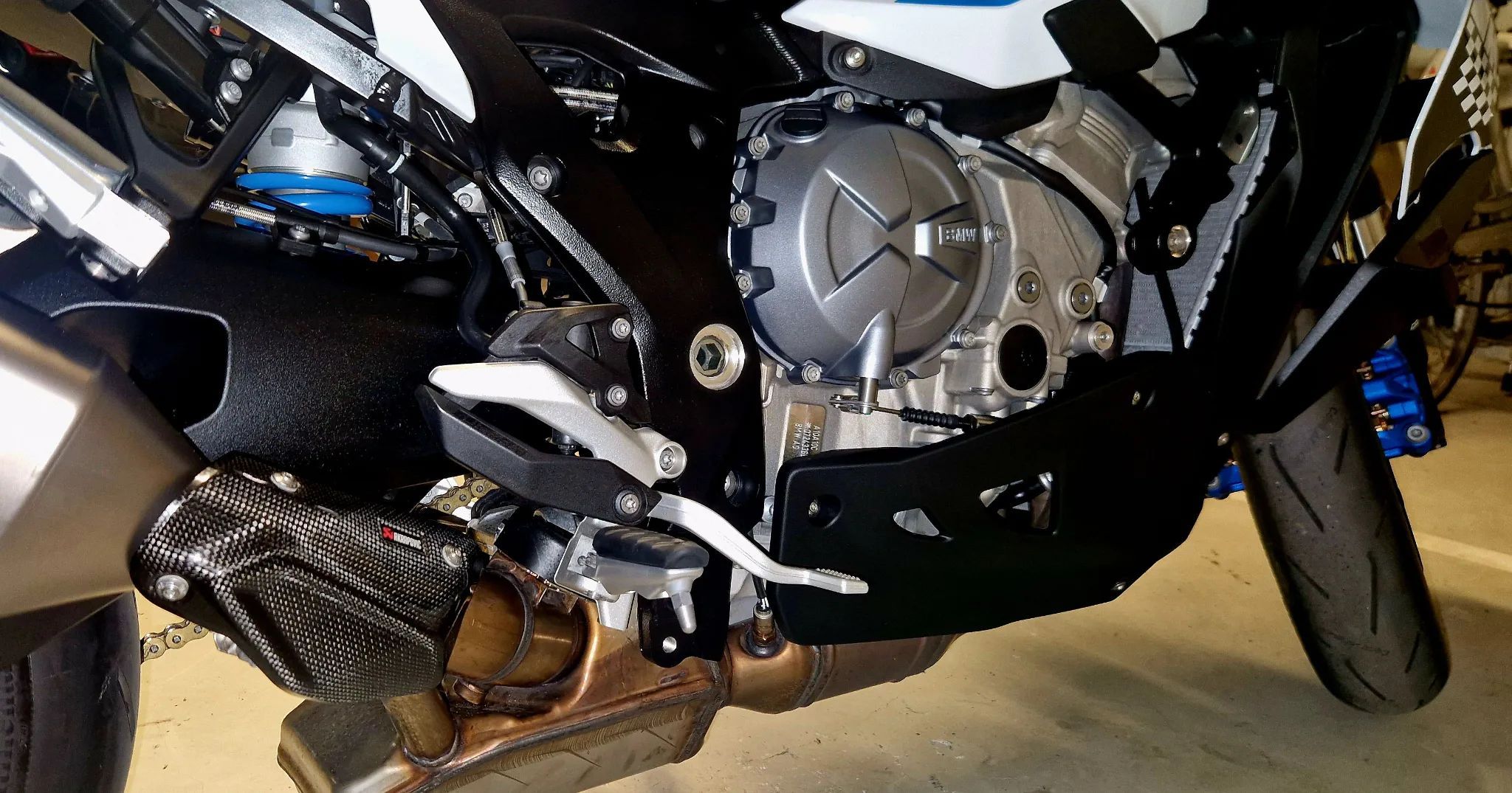 BMW XR BMW M1000xr