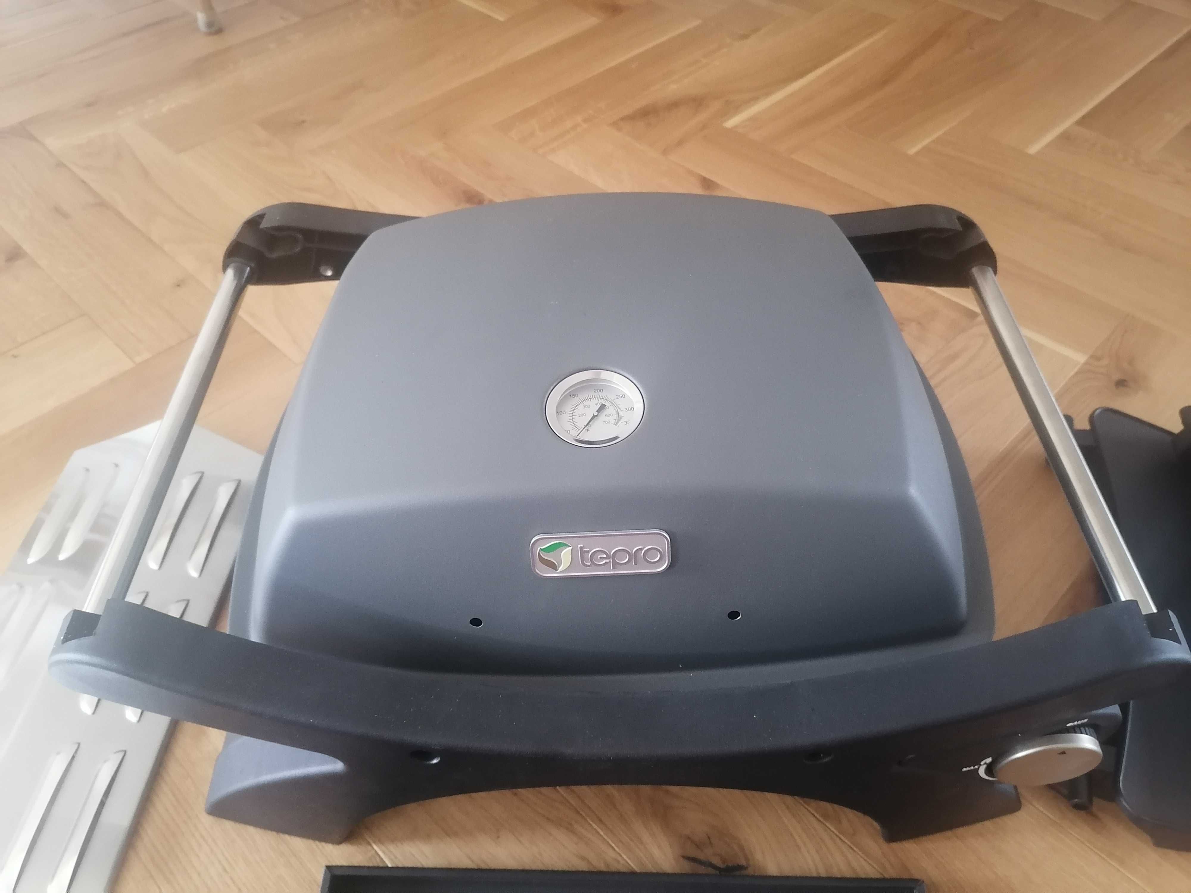 Grill gazowy Tepro Abington kompaktowy przenośny turystyczny 3,2kW