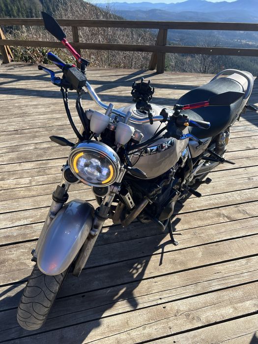 Suzuki gsx 750 inazuma