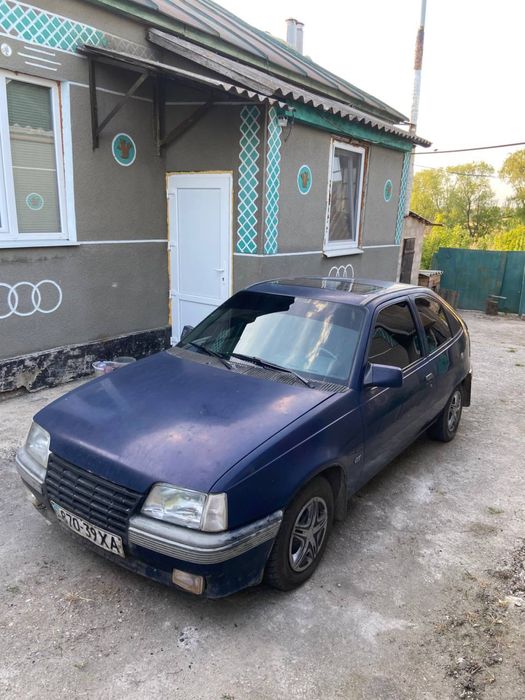 Opel Kadet 1.6 газ/бенз