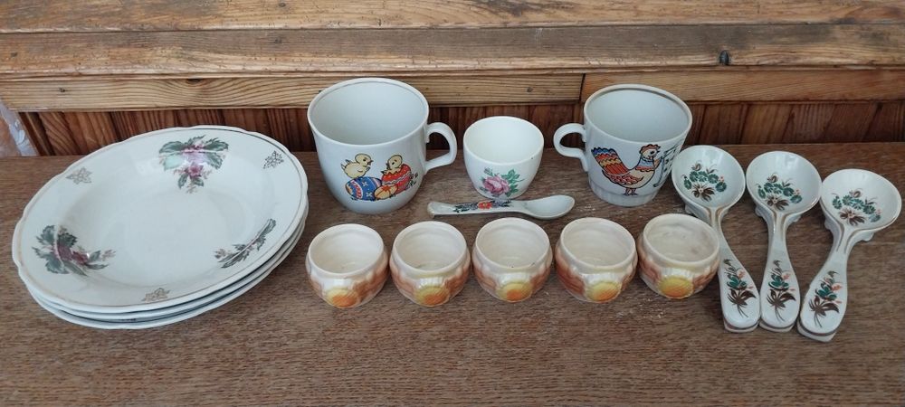 Мініатюри. Посуд. Фігурки. Чайник. Порцеляна.