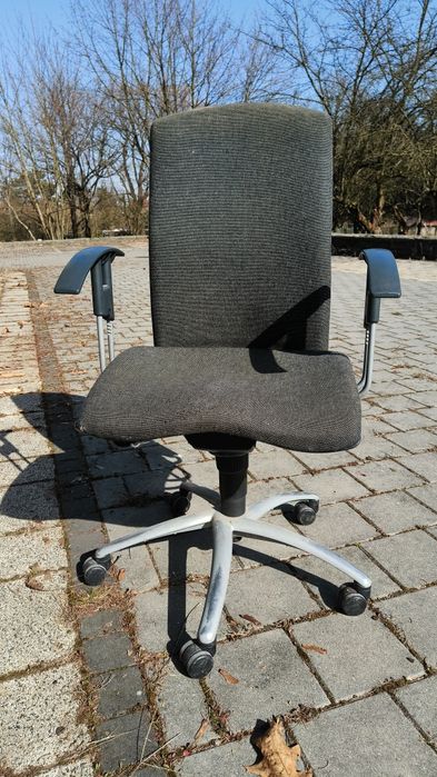 Krzesło obrotowe szare