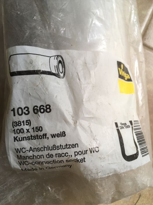 Przyłącze do wc rura prosta z uszczelką 110/400