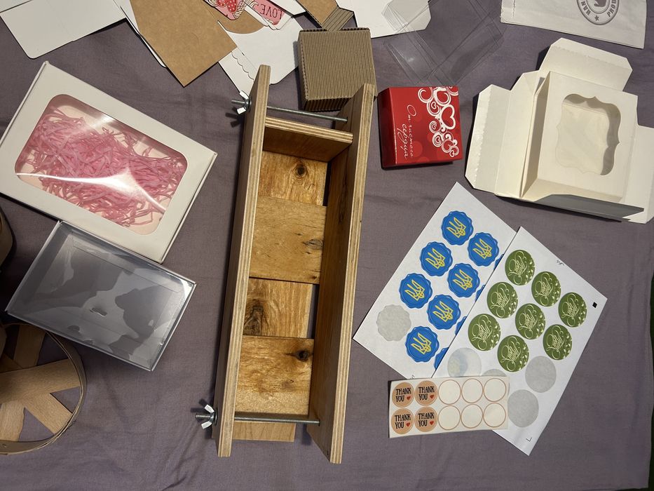 Форми для мила, декор для пакування