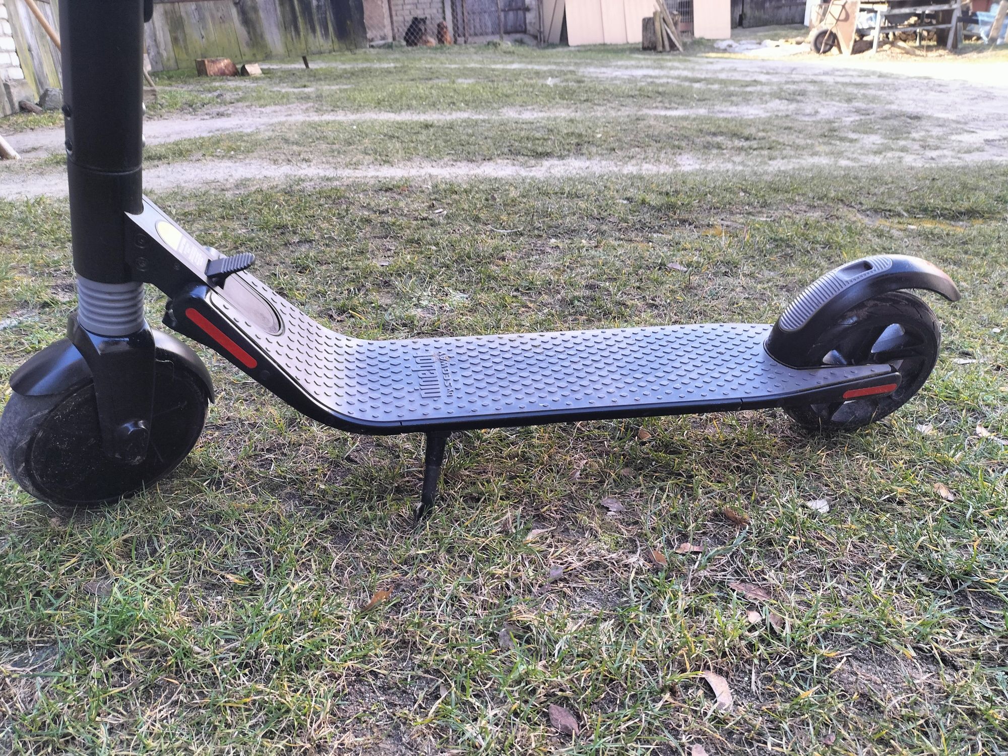 Hulajnoga elektryczna segway