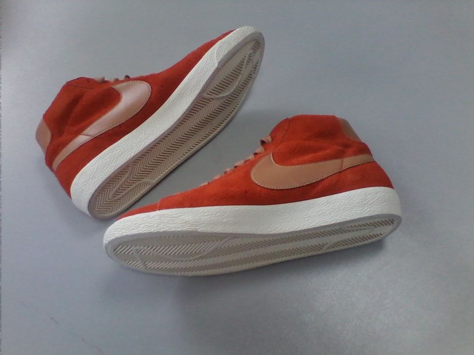 Sapatilhas Nike Blazer MID n.º 41 - NOVAS