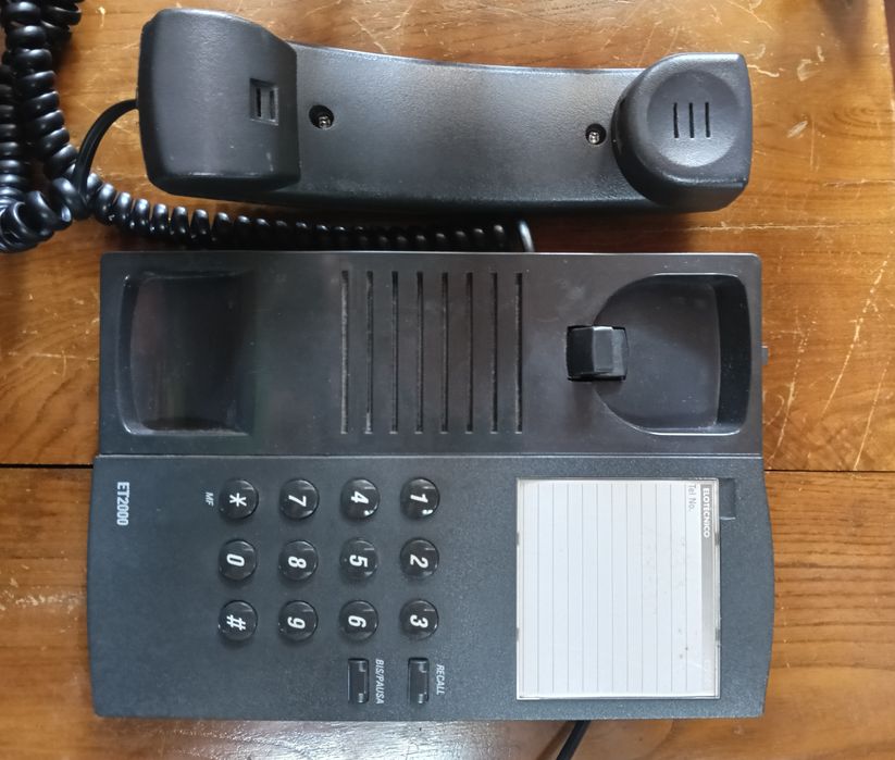 Telefone fixo portátil funcional