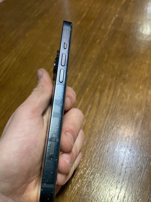 Продам свій айфон 13