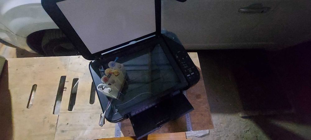 Продам МФУ Canon