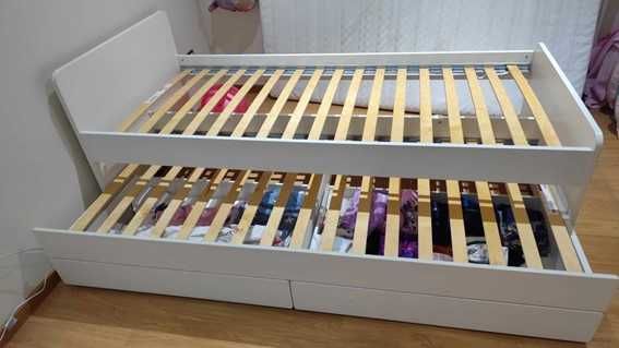 Cama IKEA com  2 camas 90x200, 2 gavetas, 2 estrados e 1 colchão