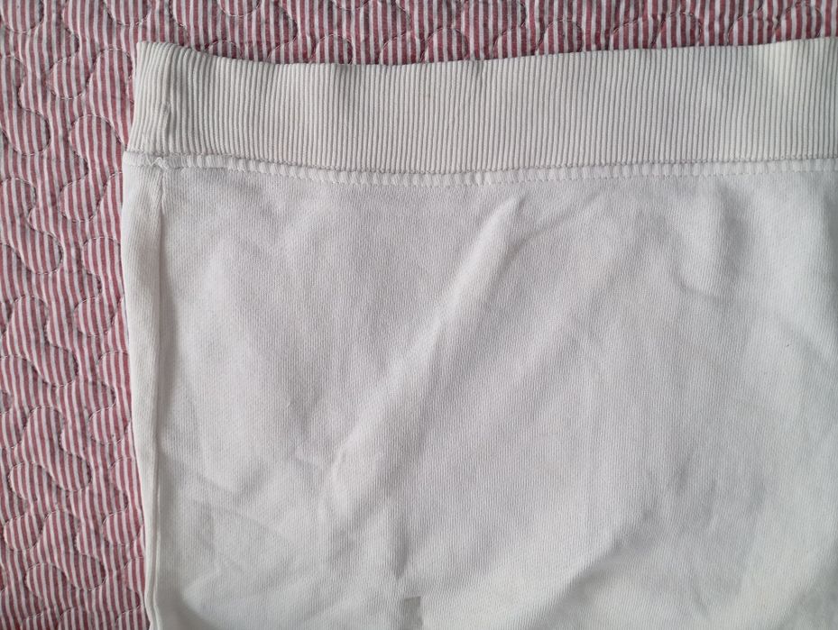 Camisola com letras zara