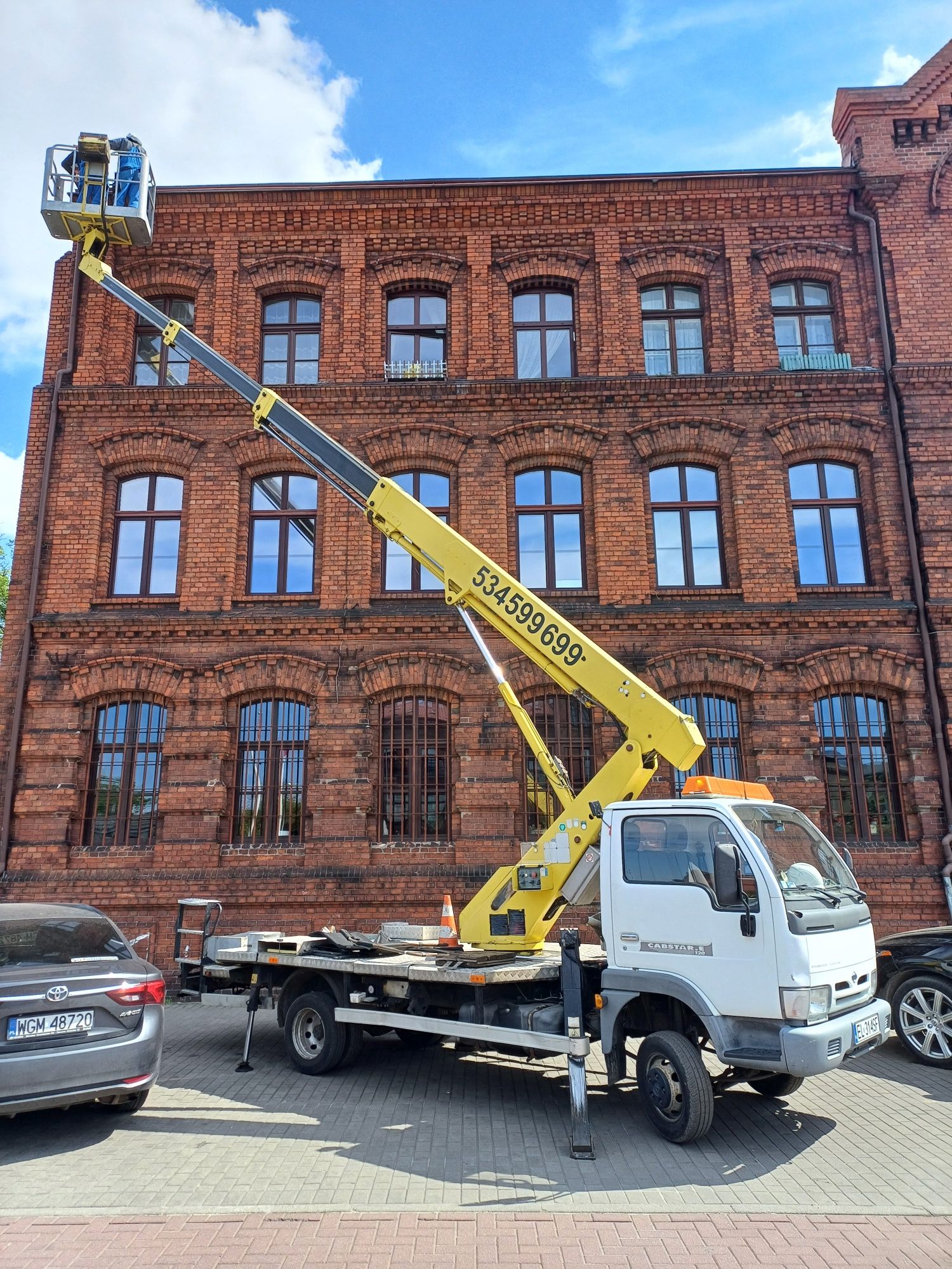 Wynajem ,usługi podnośnik koszowy 20m