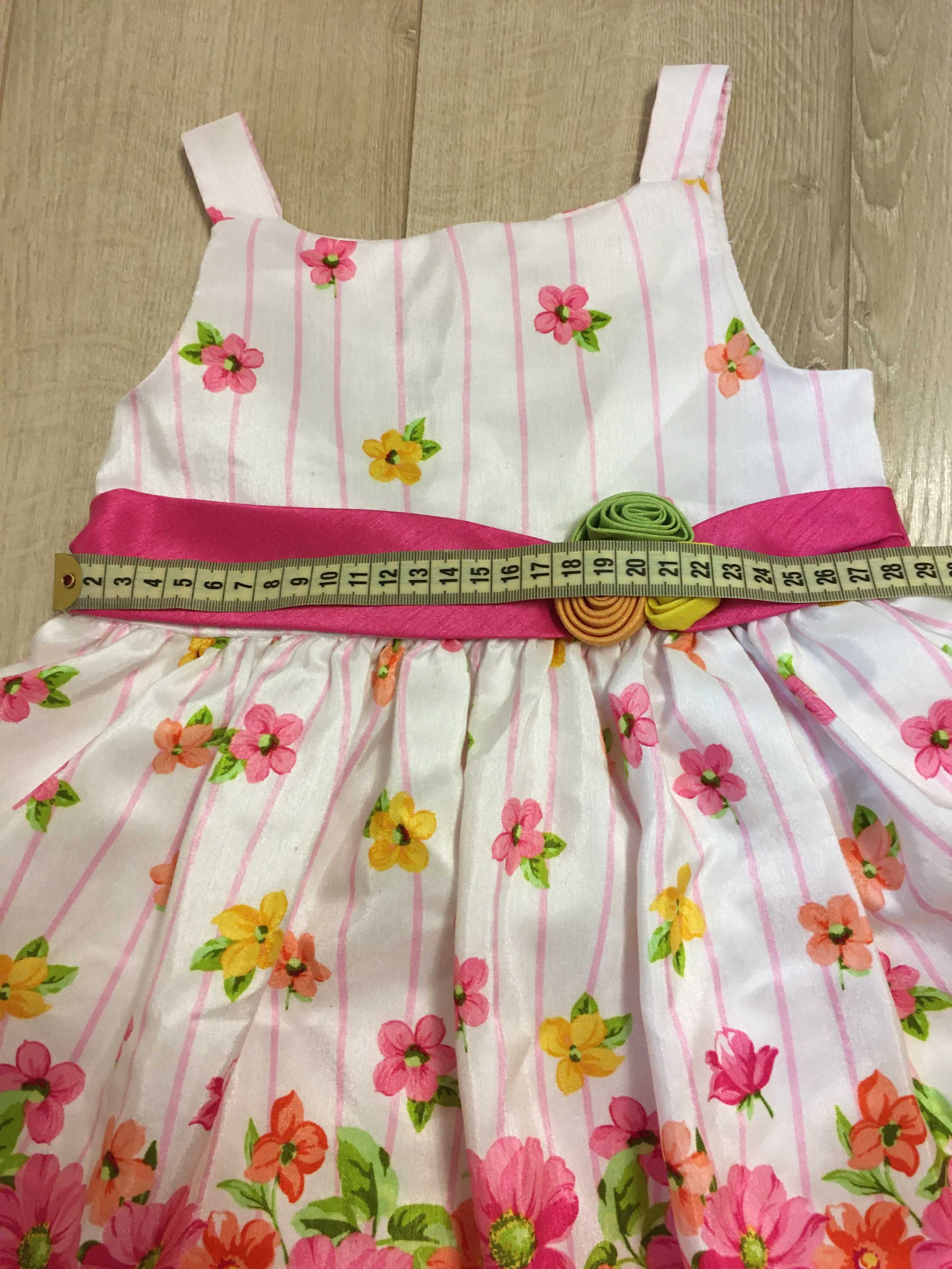 Sukienka dla rocznej dziewczynki w kwiaty roz. 96 cm
