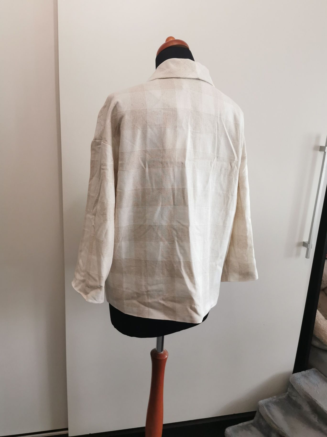 Śliczny marynarka żakiet w kratę beżowo kremową 20% len S/M oversize