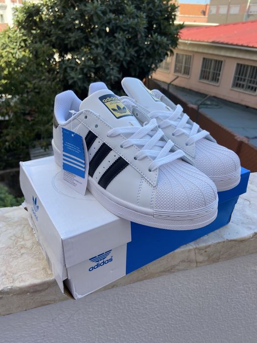 Adidas Superstar