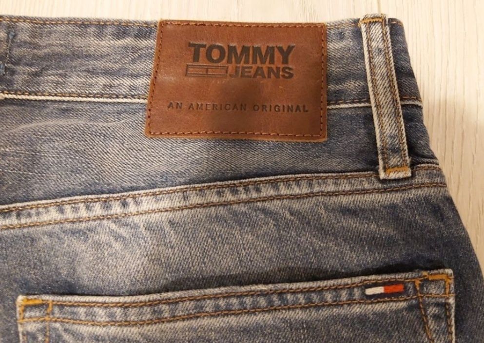 Spodnie  Tommy hilfinger rozmiar 31/30