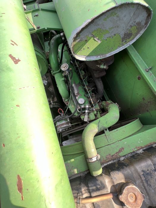 Комбаїн John Deere 1072