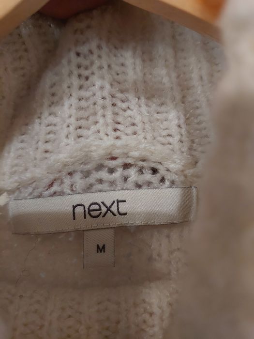 Жіночий светр, кофта