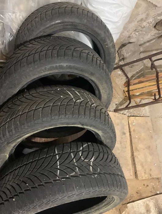 Продам шины Goodyear 225/50/17