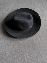 Czarny kapelusz filc średnica 36 cm