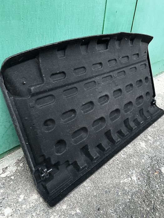 Полка задня Сеат Альтеа