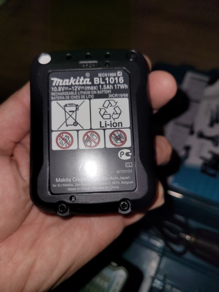 Makita HP333DWYE ударная дрель-шуруповерт