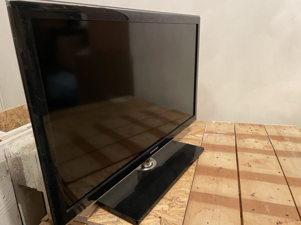 Telewizor samsung 32”- wyprzedaż garażowa